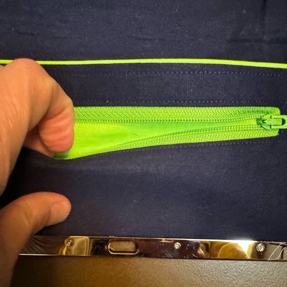 SEATTLE SEAHAWKS Bifold rhinestone accent wallet purse bag 12's Clutch NWOT - Picture 6 of 9